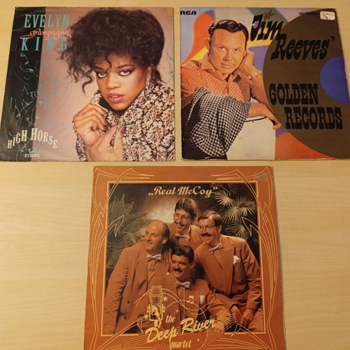 Set of 3 used vinyl records with Evelyn King, Jim Reeves and The Deep River Quartet