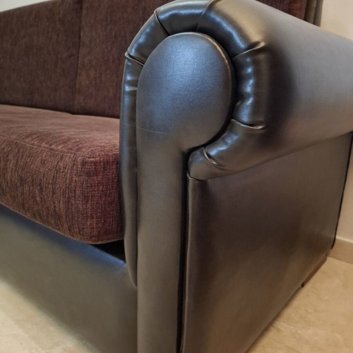 Three-seater sofa like new, genuine leather and fabric, walnut wood frame