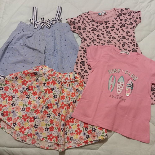 Clothing pack No.4 like new with dresses, skirt and t-shirt