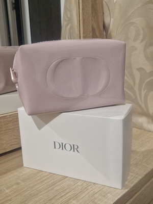 Νεσεσέρ Dior Beauty ροζ patent καινούργιο στο κουτί του