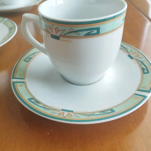 Crown Regent vintage coffee cup set of 6 green and gold like new