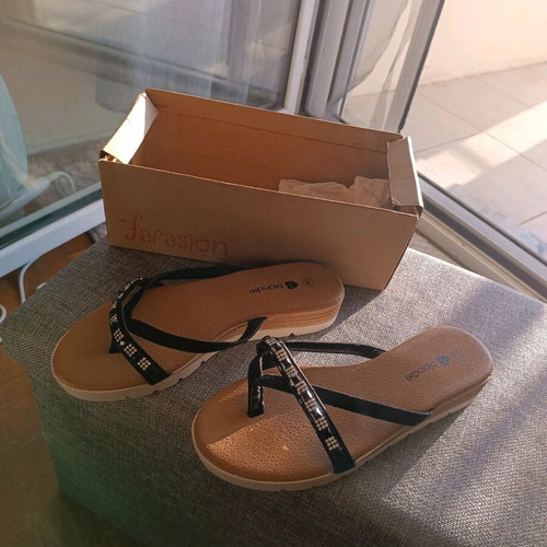 Slippers size 36 like new, black