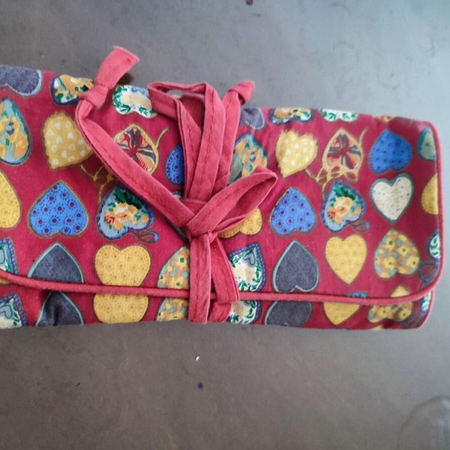 Fabric jewelry box with 3 zippered pockets new, red