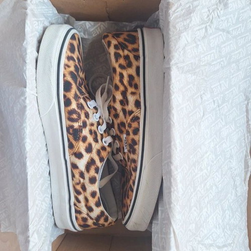 Vans Era Leopard Print Sneakers Like New, Size 37