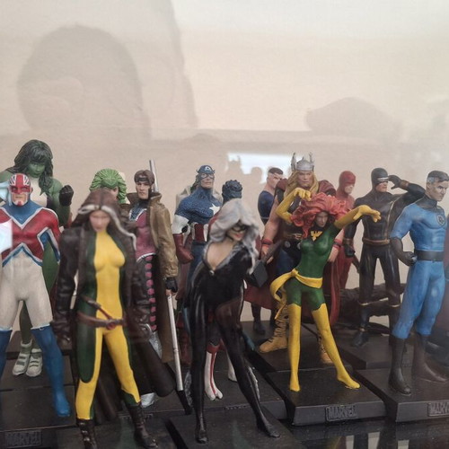 Marvel Official Collection 46 Figures used, Eaglemoss set