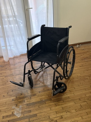 Wheelchair like new, barely used