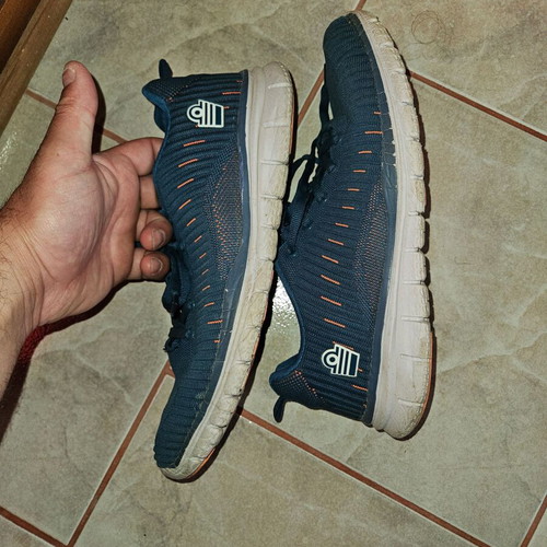 Admiral athletic shoes used, size 45, blue
