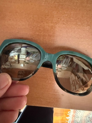 Stella McCartney sunglasses used vintage with green detail and tortoise