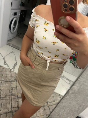 Shein crop top and Amisu skirt like new, size M, colorful
