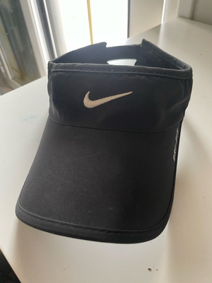 Καπέλο-Σκίαστρο Nike μαύρο σαν καινούργιο, unisex