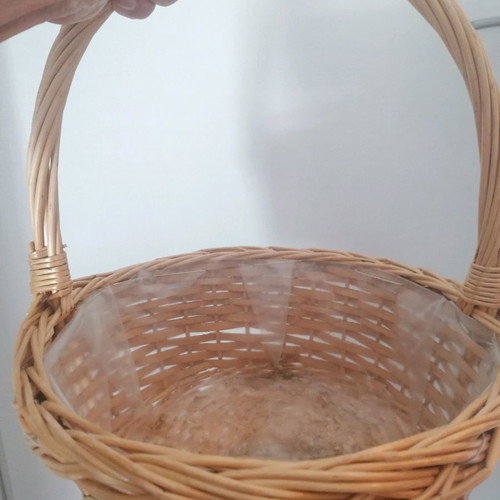Baskets like new, pack of 7 assorted
