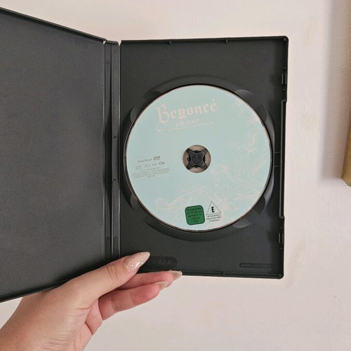Beyoncé B'Day Anthology Video Album DVD like new, pop