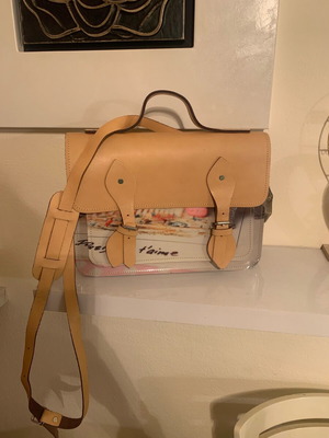Handmade shoulder bag 100% leather like new