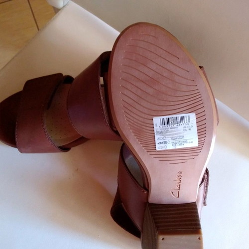 Clarks leather sandals new, adjustable size 37.5, brown