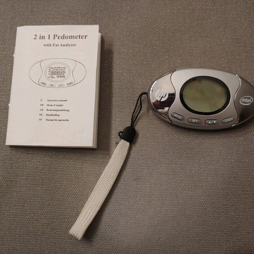 Pedometer and fat analyzer new with alarm function
