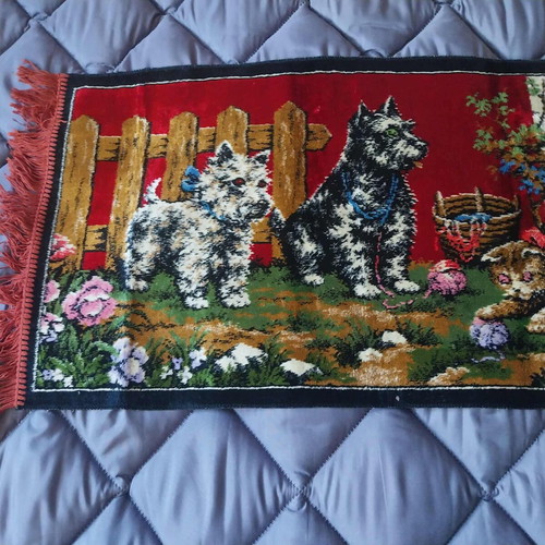 Vintage plush wall rug with puppies and cat used, 96x51 cm