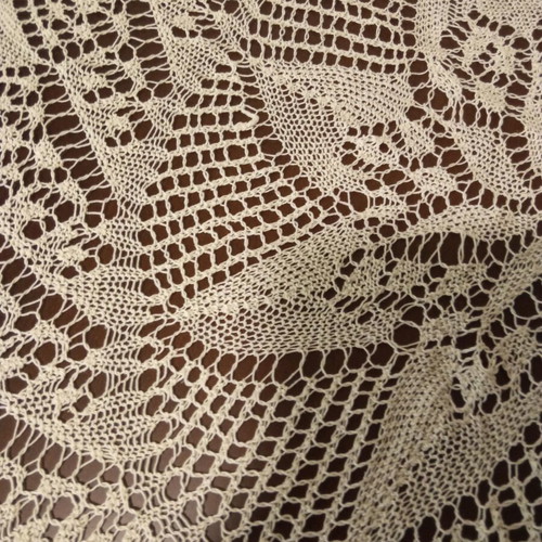 Handmade beige round tablecloth like new, diameter 120 cm