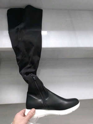 Women's knee-high boot new, black, size 38