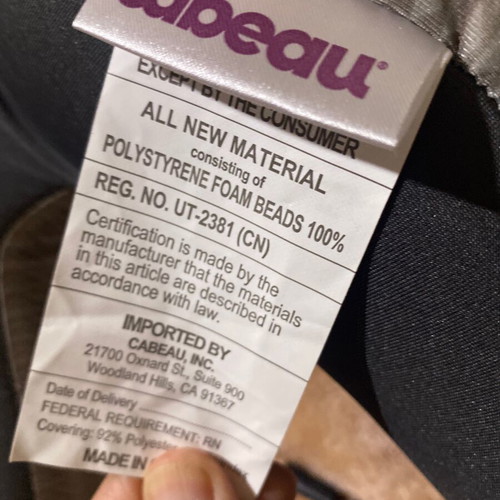 Cabeau airplane pillow like new