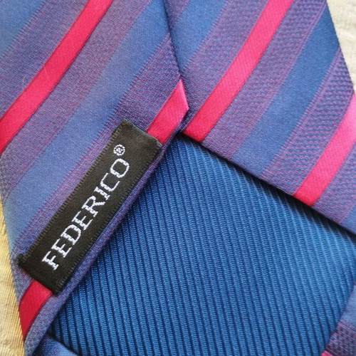 Federico tie 100% handmade embossed weave, like new, blue and purple