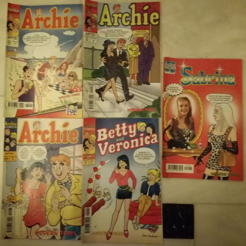 Archie, Betty and Veronica, Sabrina comics like new, Modern Times