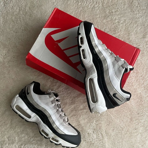 Nike Air Max 95 sneakers size 42 like new, black and white