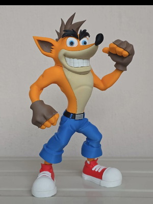 Crash Bandicoot figure 24cm