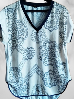 Blouse Max with unique pattern like new, size L