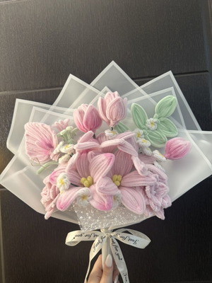 Handmade flower bouquet with waterproof wrapping, new