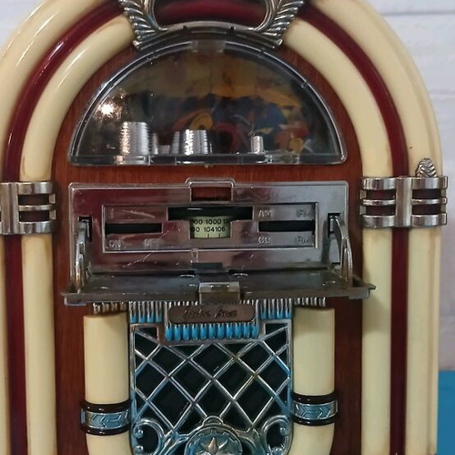 Vintage radio jukebox style used, 20cm