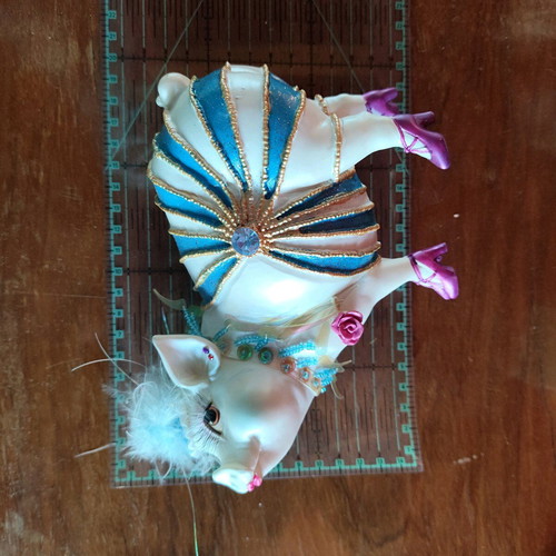 Pig figurine like new