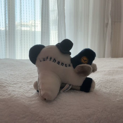 Kidstoy airplane stuffed toy like new, very soft