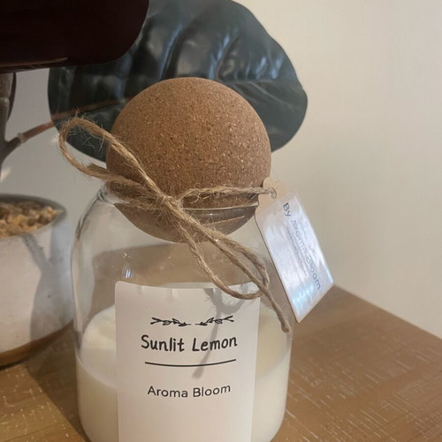 Glass candle with cork lid 300gr Sunlit Lemon new