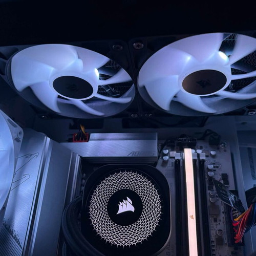 Corsair Nautilus 240 RS CPU liquid cooler AIO with 2x 120mm fans and ARGB lighting