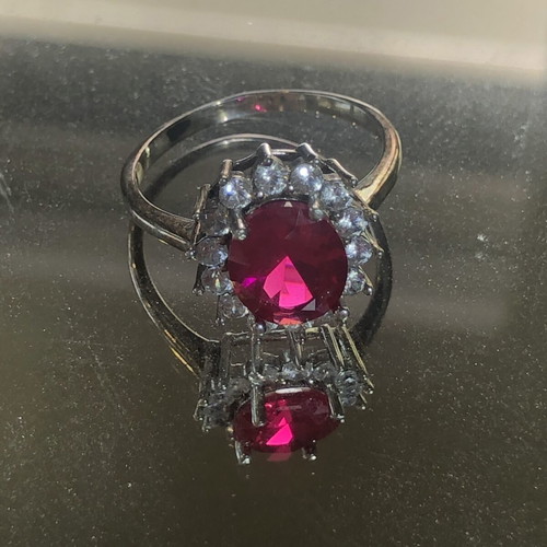 Silver 925 ring with red and white zircon, like new