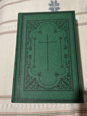 Holy Bible 1972 edition, like new, hardcover, 1100 pages