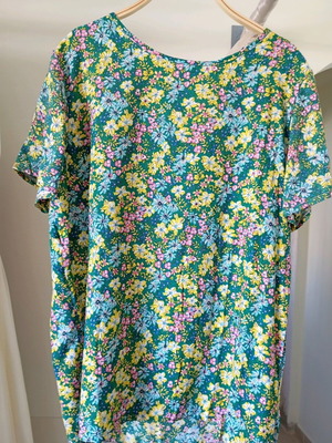 4€ Μπλούζα  XL brand new με ετικέτες