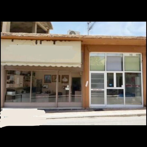 Shops 40 sqm renovated on 700 sqm plot in Thermo