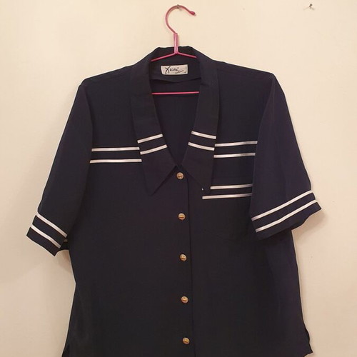 Short-sleeve dark blue shirt like new, size XL