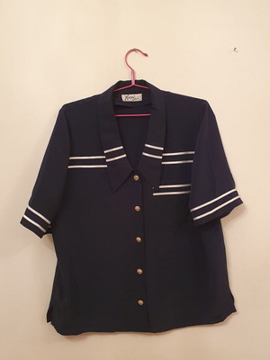 Short-sleeve dark blue shirt like new, size XL