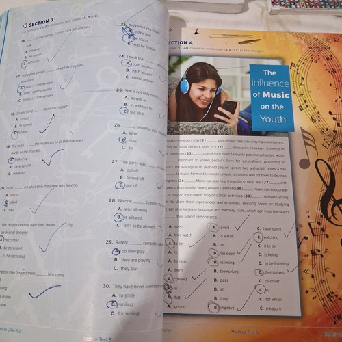 The Key to LRN B2 book used, 10+7 tests, Super Course