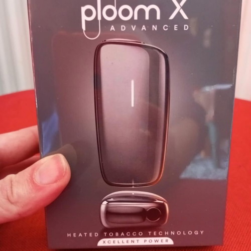 Ploom X Advanced new, gray with charger and cleaning sticks