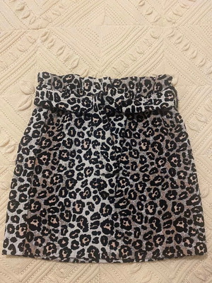 Mango high-waisted animal print leopard skirt like new, size M