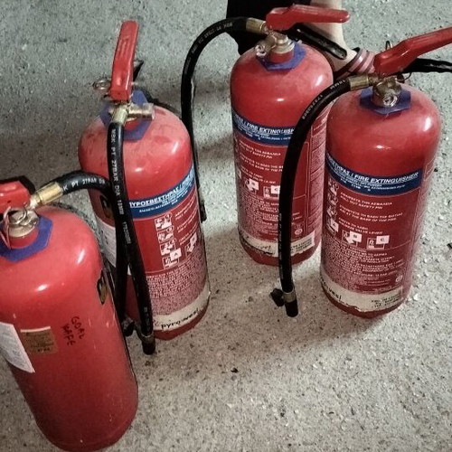Fire extinguisher 6kg like new, single piece