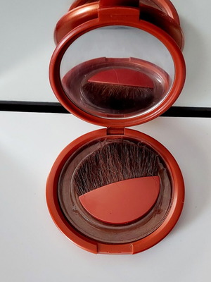 Bronzer by ESTEE LAUDER used