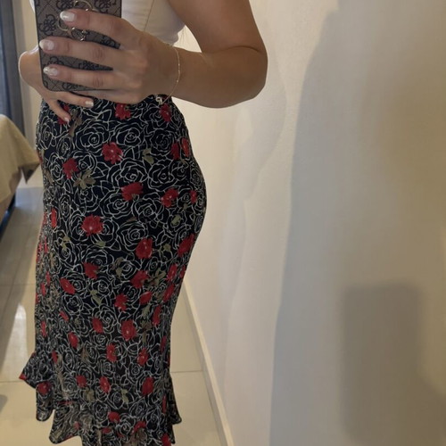 Belle Chic Women's Floral Midi Skirt like new, black and red