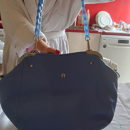 Aigner leather bag new, crossbody and shoulder