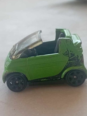 Collectible Smart for Two Coupe 2001 toy car used, Matchbox