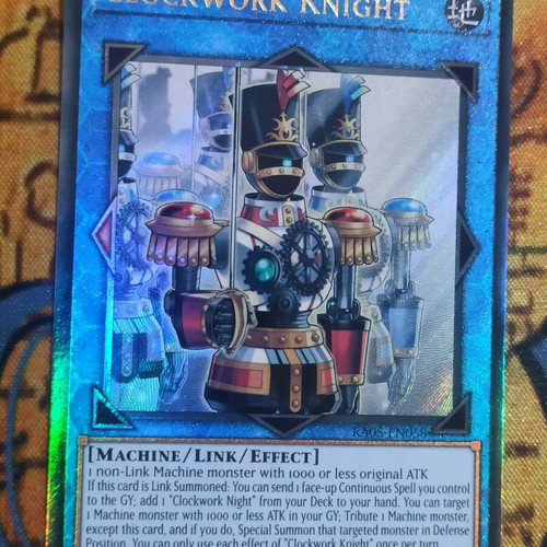 Clockwork Knight Yu-Gi-Oh! card like new, RA05 collection