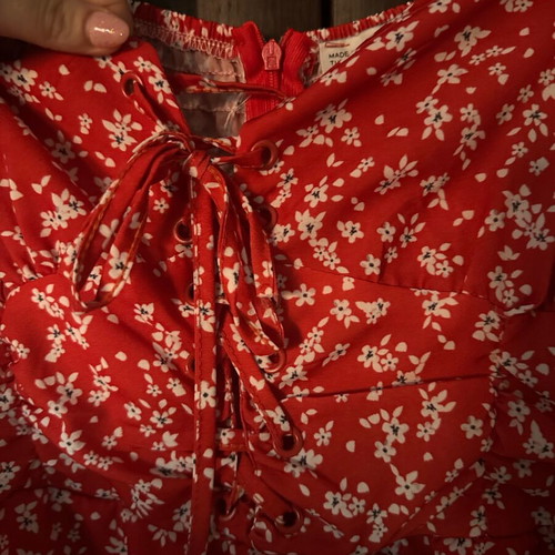 Floral dress like new, size L, red